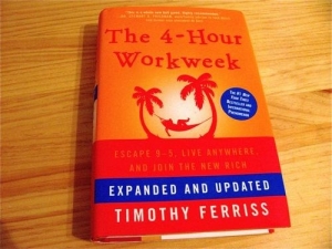 1. “Tuần làm việc 4 giờ” của Timothy Ferriss