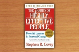 8. “7 thói quen của người thành đạt” của Stephen Covey