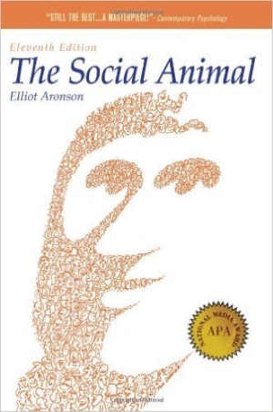 4. The Social Animal (Động vật xã hội) - Elliot Aronson