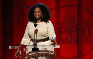 Oprah Winfrey làm việc cho đài phát thanh địa phương