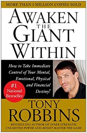 7. Đánh thức con người phi thường trong bạn, tác giả Tony Robbins