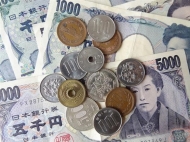 Ở Nhật, ở Mỹ người ta đối xử với những đồng xu lẻ thế nào?