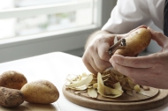 Speaking is easy: Peeling Potatoes