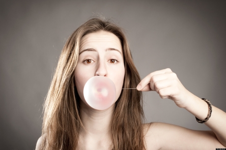 ​Điều gì xảy ra nếu chúng ta nuốt kẹo cao su vào bụng?